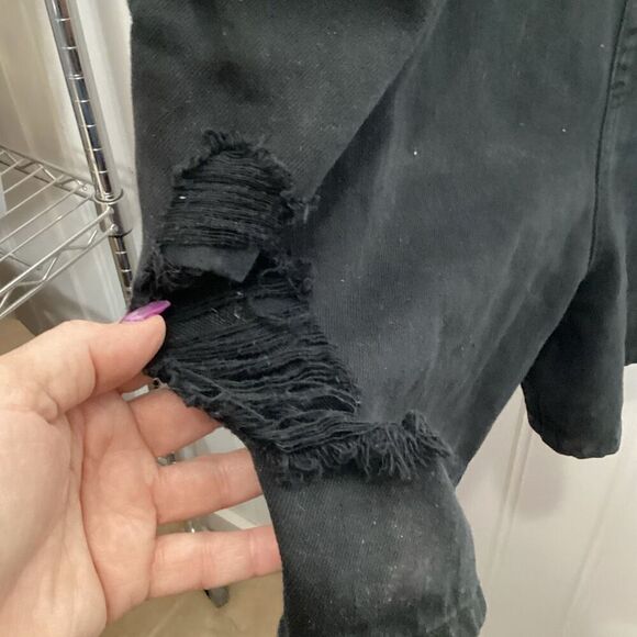 Forever 21 Plus Sz Black Denim Distressed Shortalls Sz 1X - Picture 4 of 6